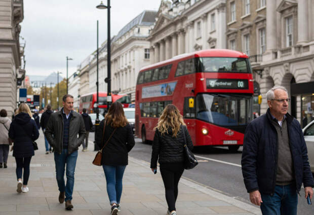 Мат и самогон: The Telegraph советует британцам учиться выживать у СССР