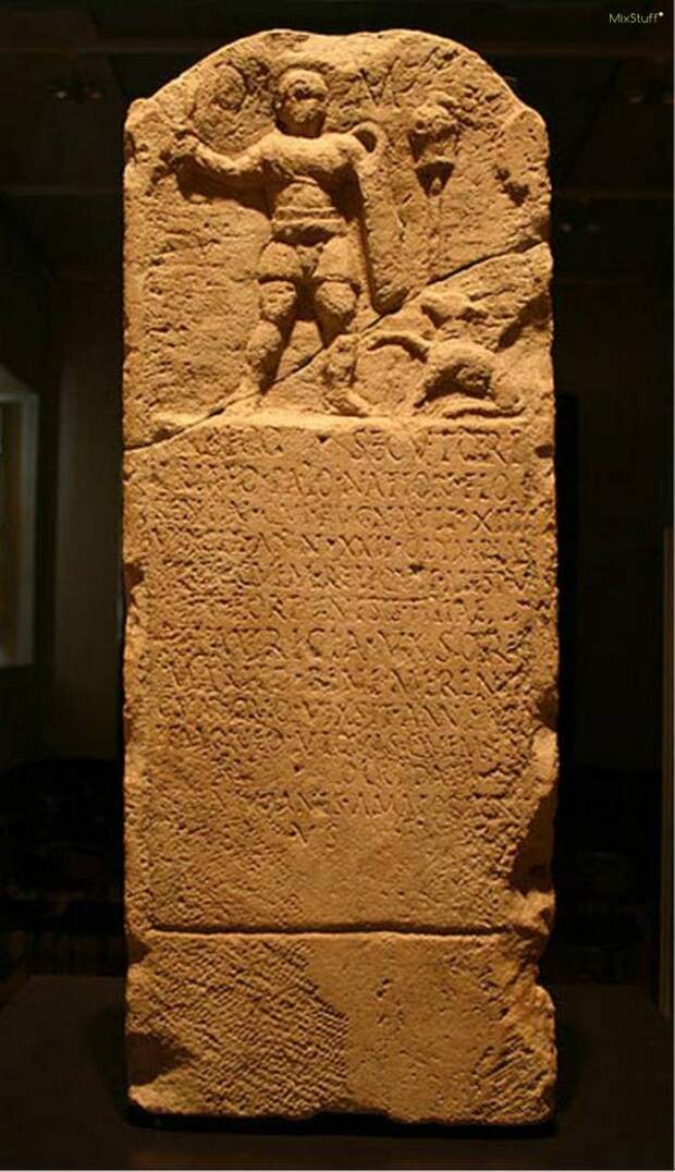 5Stele-for-the-gladiator-Urbicus