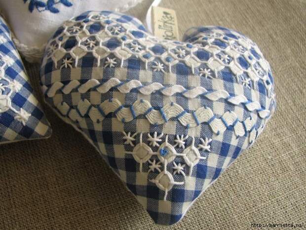 Текстильные сердечки. Большая коллекция очень красивых валентинок (25) (700x525, 332Kb)