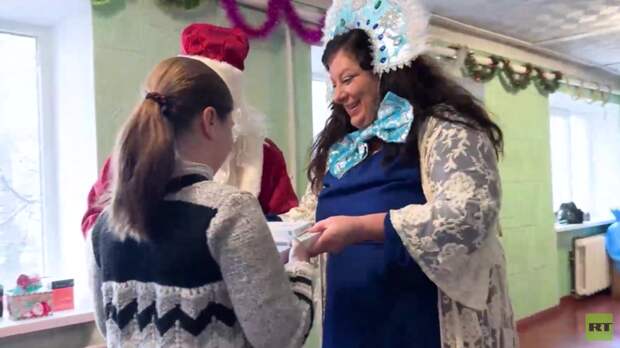 Бывшая помощница Байдена поздравила детей из ДНР с Рождеством