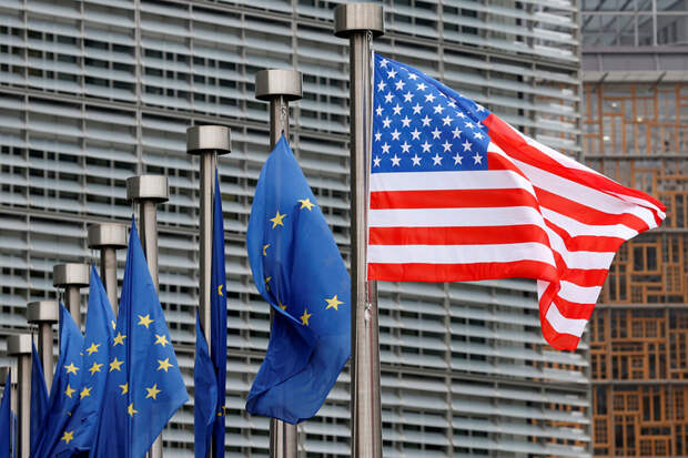 В ЕК заявили, что ЕС не намерен выходить из соглашения с США по тарифам в 15%