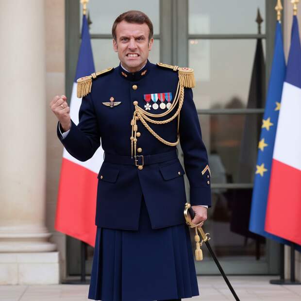 Надо сделать так что бы они увидели, как горят их дома в Париже, Берлине, Лондоне и тогда войны не будет