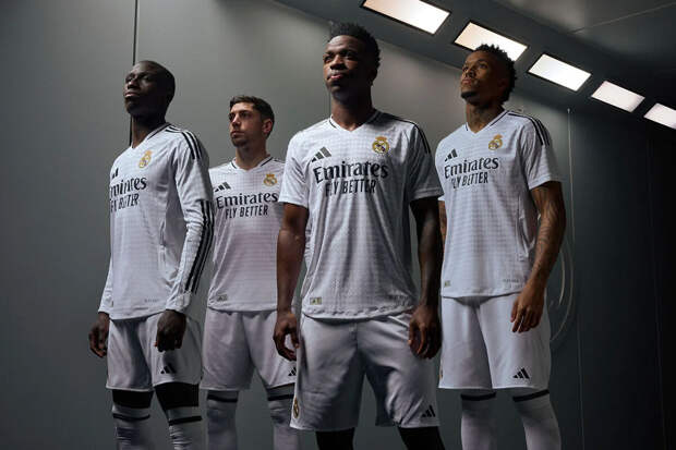 Мадридский "Реал" показал домашний комплект формы на сезон-2024/25