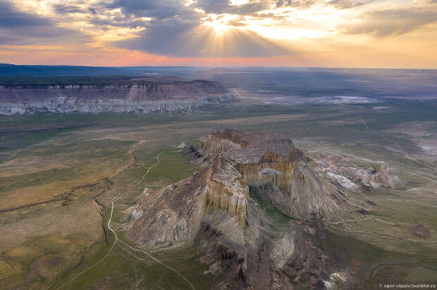 Лучи над замком