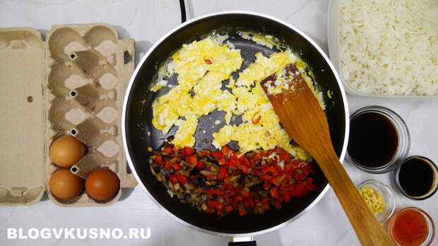 Рис с яйцом в соусе терияки Китайская кухня, Длиннопост, Еда, Рис, Терияки, Вторые блюда, Рецепт, Кулинария