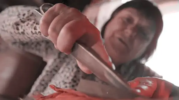 Баба Галя метает ножи (ТРЕЙЛЕР)