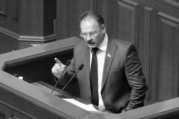 Экс-депутат Барна, выносивший Яценюка с трибуны Рады, погиб под Херсоном