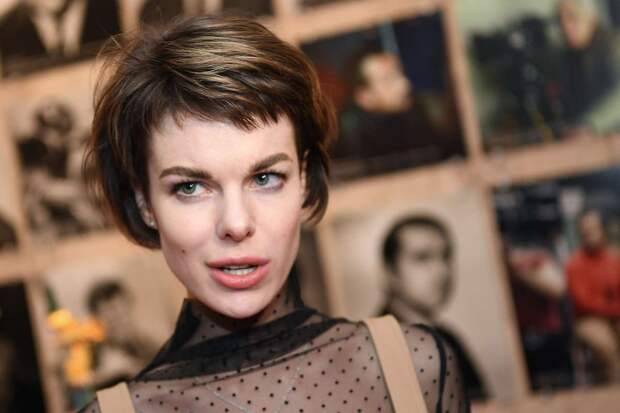 Критик Голубчиков предложил Старшенбаум делать свечи после отказа от съемок в РФ