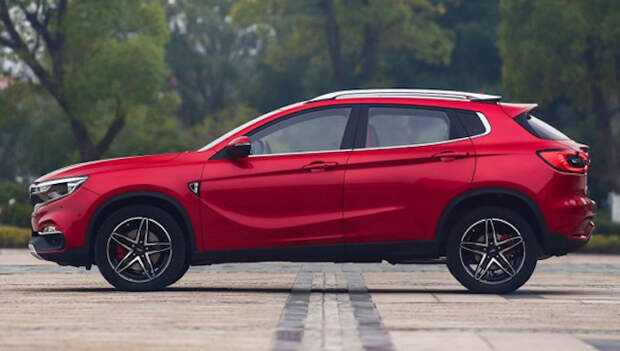 Китайцы выпустили клона Mercedes-Benz GLA