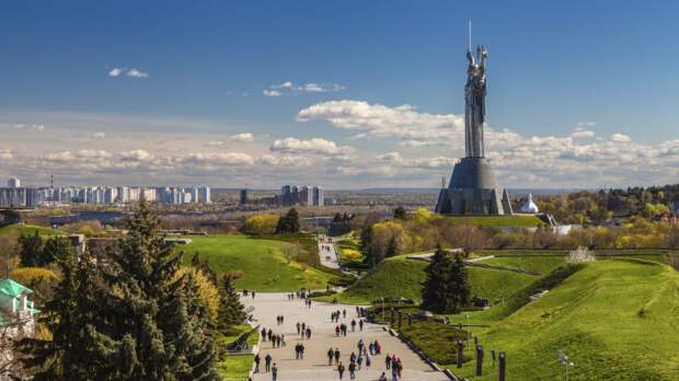 Политолог Ищенко: не все страны НАТО хотят видеть Украину в Альянсе