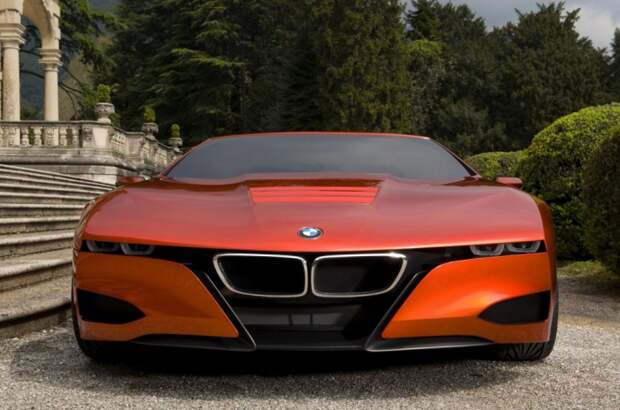 Традиционно агрессивный взгляд «прищуренных глаз» BMW.