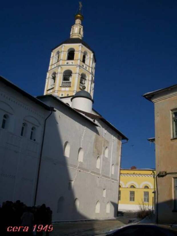 Меценат,князь Щербатов был возмущен -храм отклонился от вертикальной оси на целый метр...