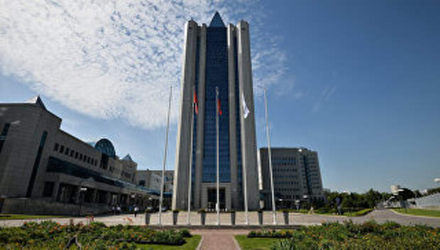 Здание компании Газпром на улице Наметкина в Москве. Архивное фото