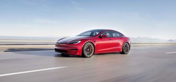 Самый быстрый серийный автомобиль. Tesla начала поставки Model S Plaid 