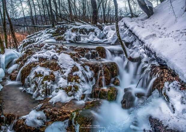 Тысячи замерзших водопадов национального парка "Плитвицкие озера" водопад, плитвицкие озера, хорватия