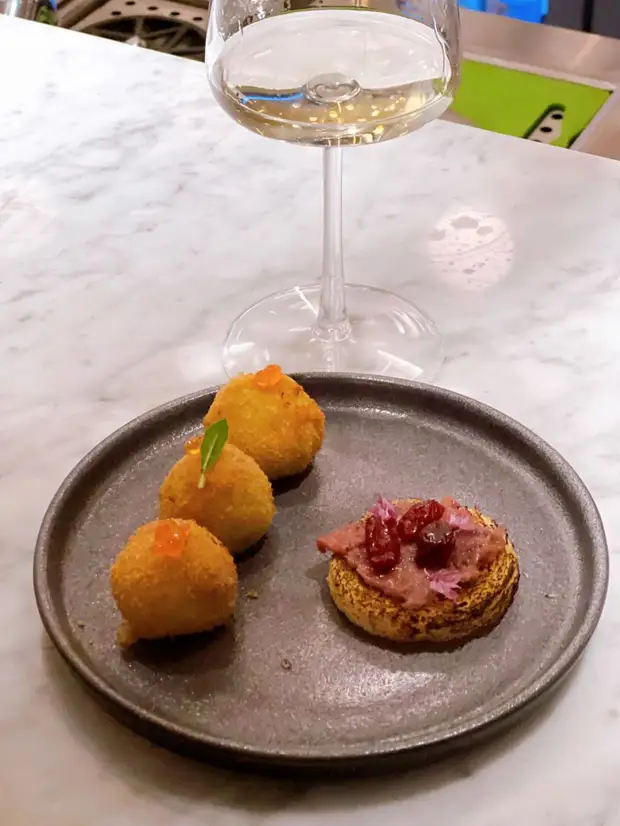 Поэма крымских вин на языке басков