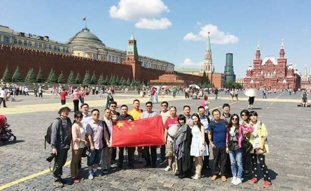 Китайские туристы захватывают Россию