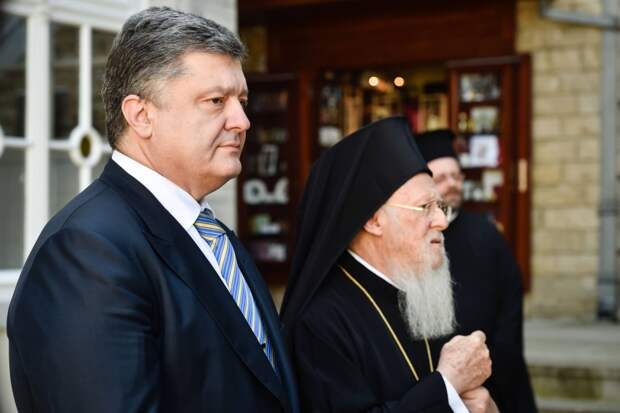 Порошенко: каждое утро я молюсь по 20 минут