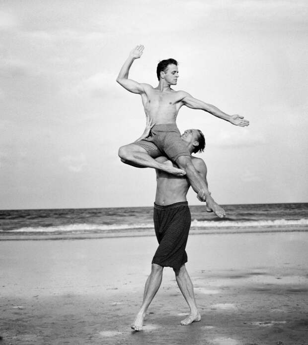 Михаил Барышников балет танец портрет Энни Лейбовиц пляж Флорида