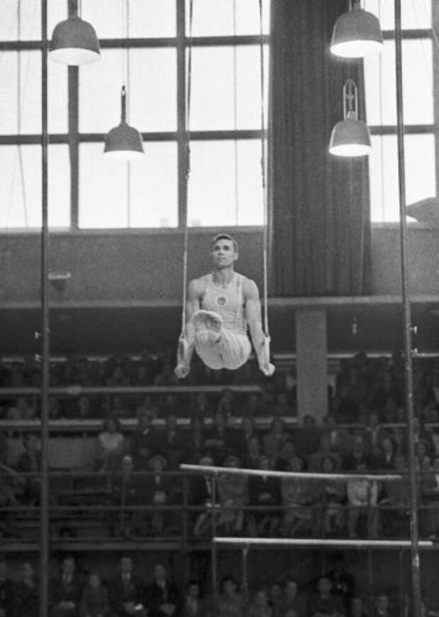 Через Бухенвальд к Олимпиаде: уникальная история гимнаста Виктора Чукарина