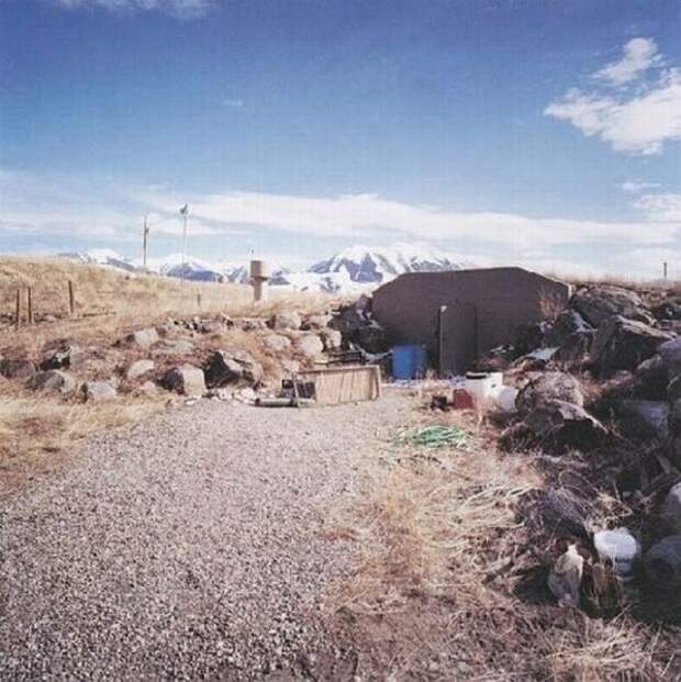 Частные бомбоубежища (19 фото)