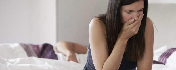Почему появляется тошнота перед менструацией