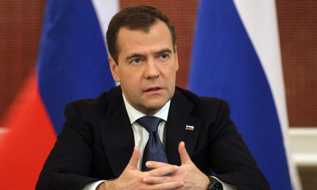 МОЛНИЯ: Медведев не исключил возможность разрыва дипотношений с Украиной