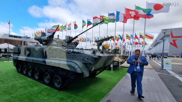 От зенитного «Панциря» до взрывозащитного топливного бака: суперновинки «Армии-2021»