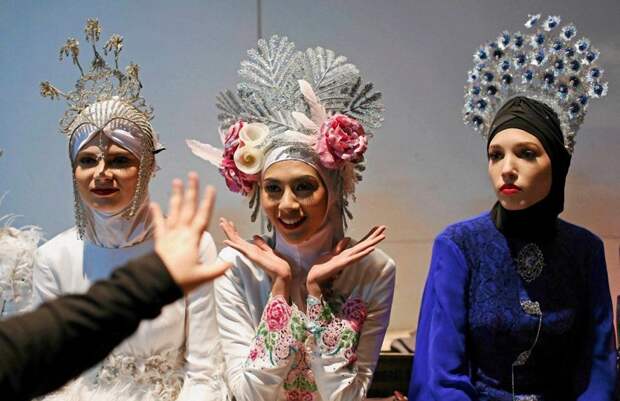 Исламская мода и Miss World Muslimah Исламская мода и Miss World Muslimah