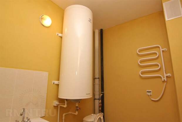 Расположение электрического полотенцесушителя в ванной