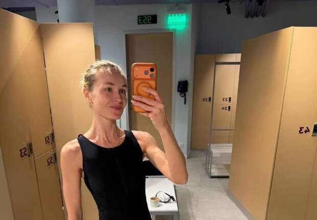 Певица Полина Гагарина опубликовала фото в купальнике