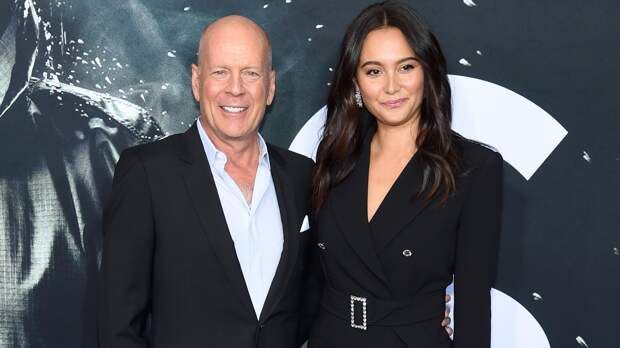 Супруга Брюса Уиллиса рассказала о его борьбе с деменцией: «Он не осознаёт»