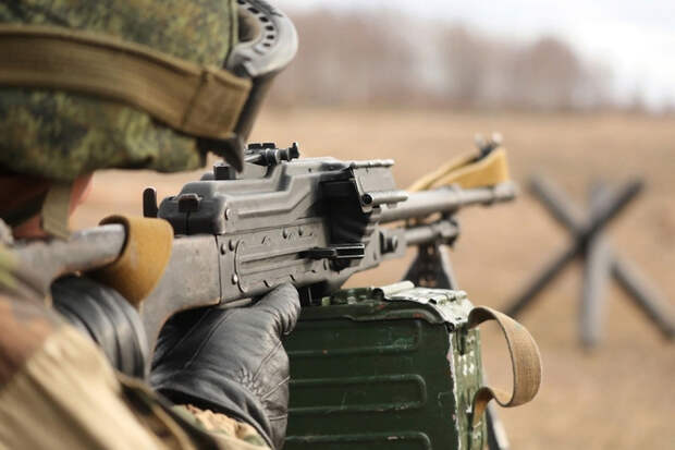 Военнослужащие ЦВО совершенствуют навыки по огневой и тактико-специальной подготовке на полигоне Южного Урала