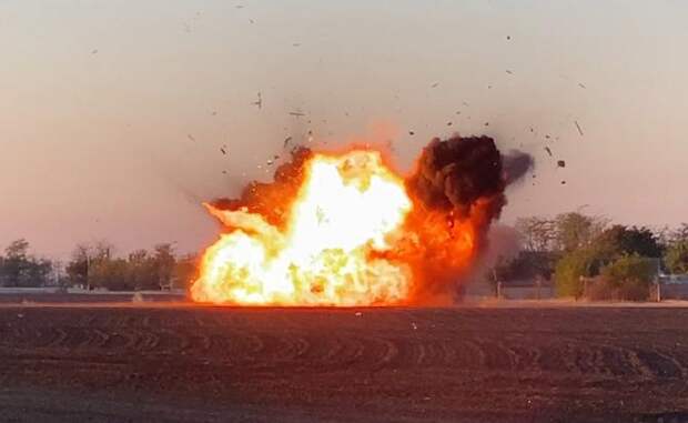 Бойня под Полтавой: Новейший дрон БМ-70 спалил пятый F-16 ВСУ, а заодно и Су-27