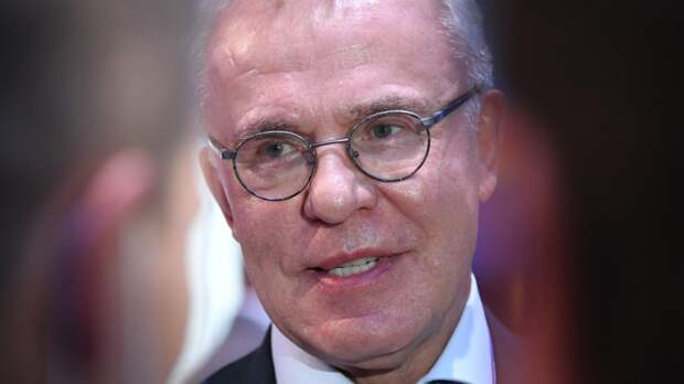 Фетисов: не верю, что в ближайшее время хоккеистов допустят
