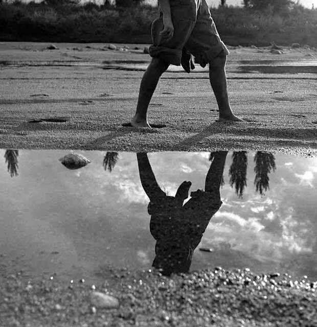 Тело, свет, отражение. Легенда аргентинской фотографии Аннемари Генрих  32