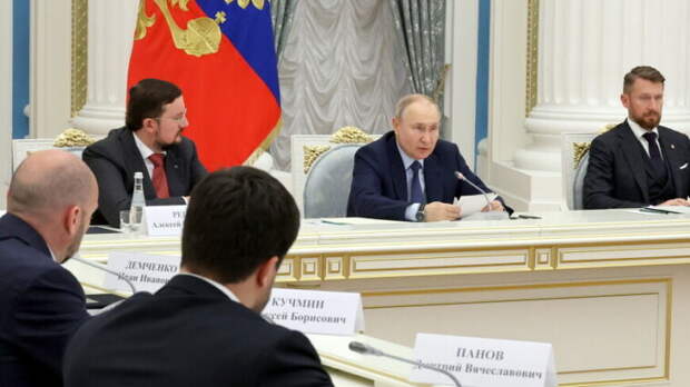 Путин: Административная нагрузка на бизнес в России будет снижаться