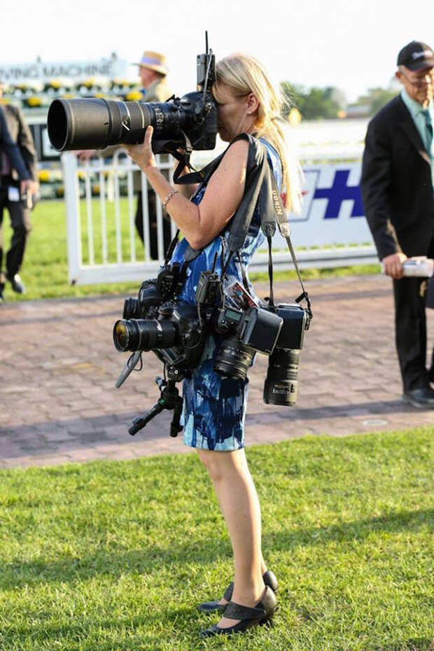 Cameras are a girls best friend (48 Photos)