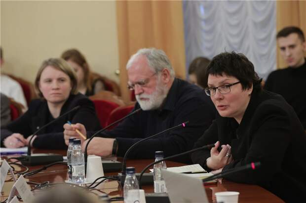 О том, как чиновники в Крыму собрались поставить 200 памятников поэтам