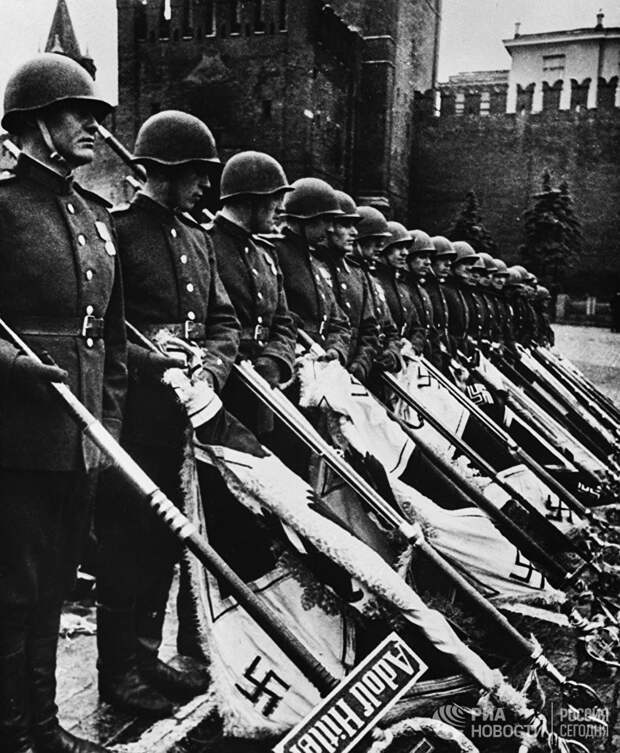 История в кадре: снимки главного фотографа Великой Отечественной войны История в кадре: снимки главного фотографа Великой Отечественной войны