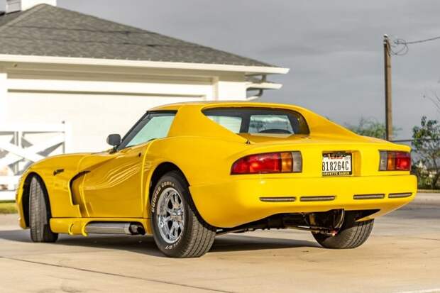 Chevroge Viporvette — Модифицированный Chevrolet Corvette с внешностью Dodge Viper