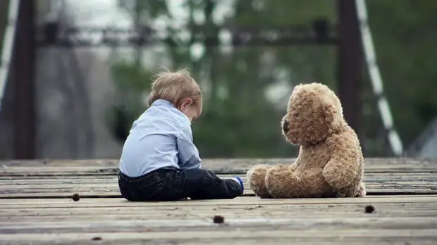 Минпросвещения направило проект об ужесточении правил усыновления в регионы