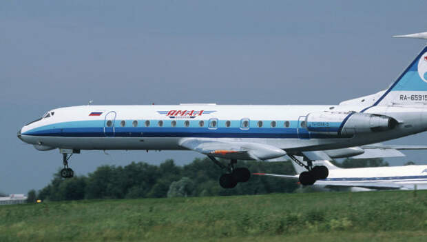 Самолет авиакомпании Ямал. Архивное фото