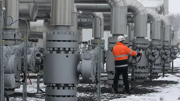 Цена на газ в Европе опустилась ниже $800 за тысячу кубометров впервые с 10 ноября