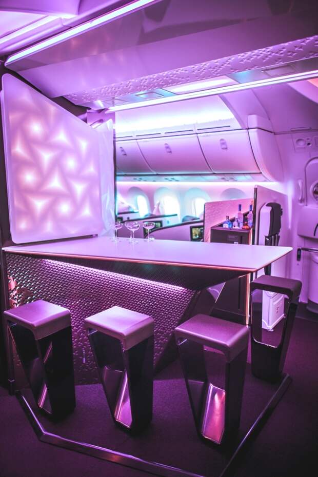 Virgin-Atlantic-Airways-Upper-Class-Bar-and-Cabin-Interior 4