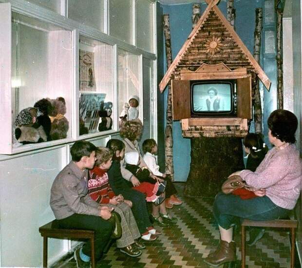 Детская поликлиника в Новороссийске 1981 год, СССР, история, люди, фото