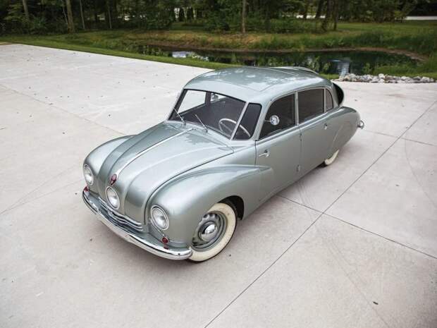 Tatra T87 – автомобиль, который запретили водить нацистам