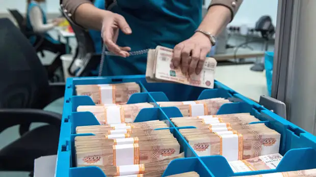 В России заявили о профиците бюджета в размере 3,048 трлн рублей