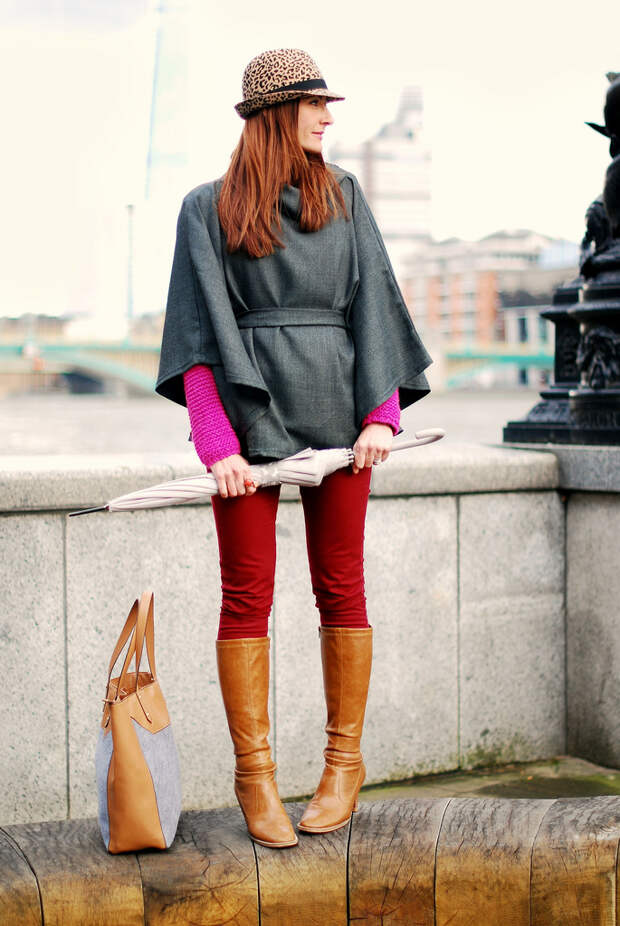 Cape, leopard hat & boots