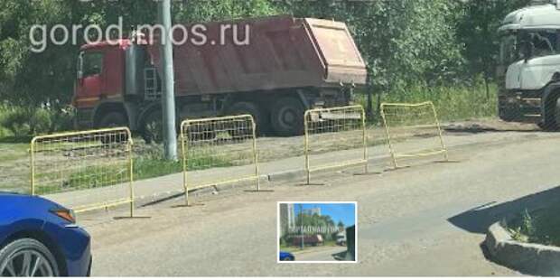 Благоустройство на Дубравной исчезло под колесами грузовиков